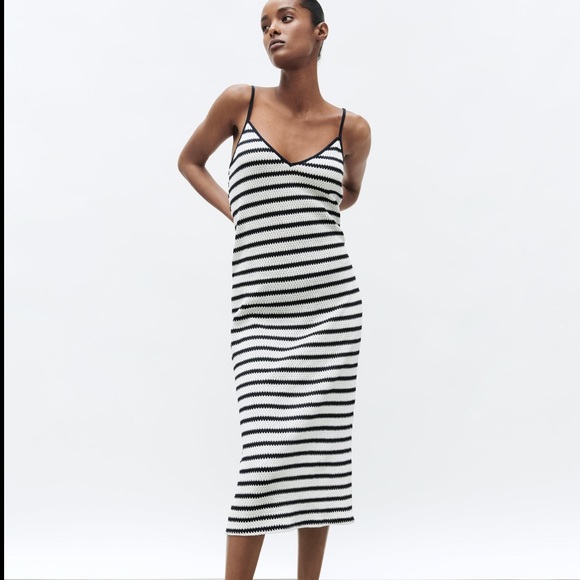 Zara Dresses & Skirts - Knit Stripped jacquard midi dress